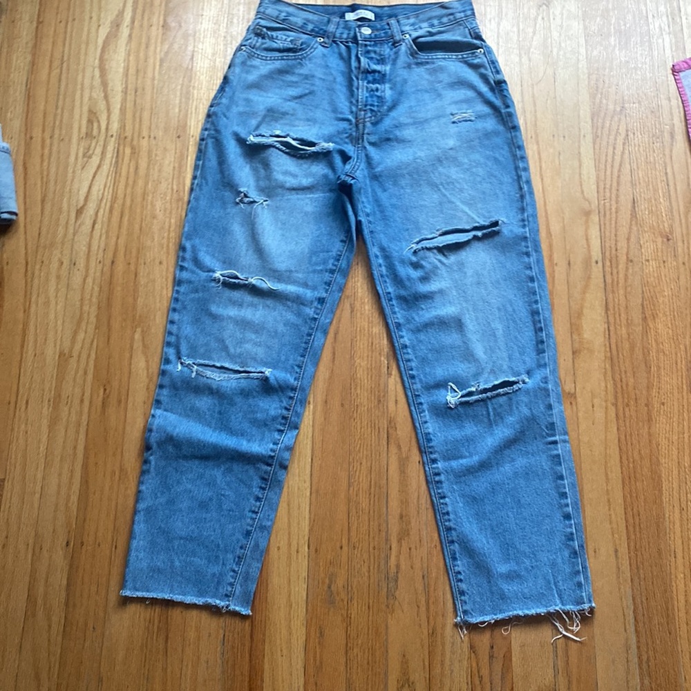 Woman ripped jeans. Size 27 Forever 21 Premium